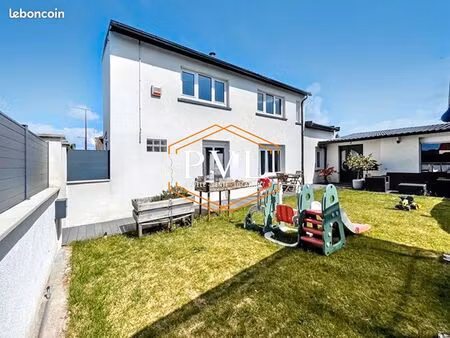 maison 4 pièces 105 m²