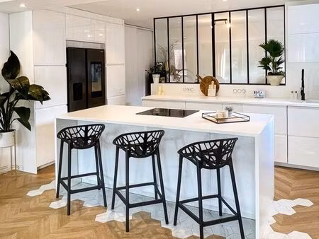 corps de ferme rénové 188 m² – piscine  cinéma privé  double garage