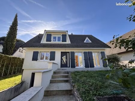 maison 6 pièces 134 m²