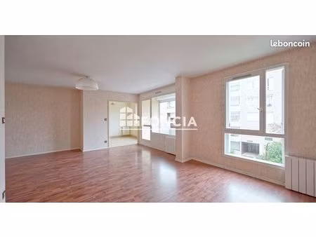 appartement familial ou ideal colocation en plein centre ville de bourgoin