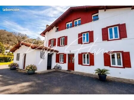 t3 de plain-pied avec terrasse à cambo-les-bains