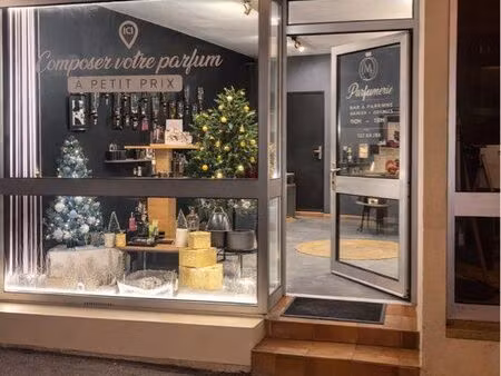 local libres de tous commerces