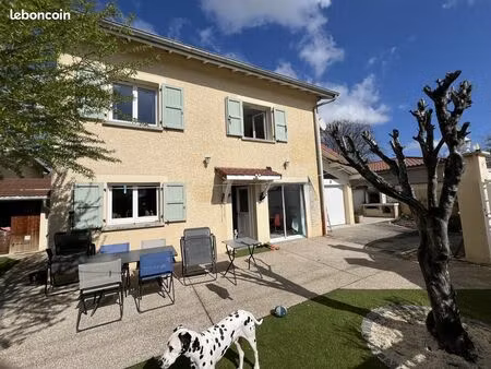 maison 3 chambres dans un hameau paisible