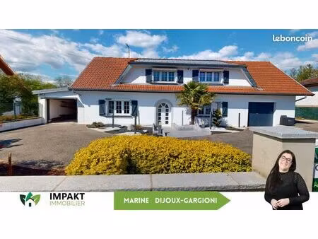 propriété 6 pièces 151 m²