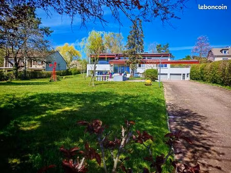 maison 8 pièces 380 m²