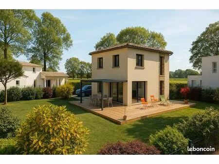 maison à bâtir au cœur de la verdure