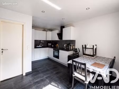 maison 2 pièces 61 m²