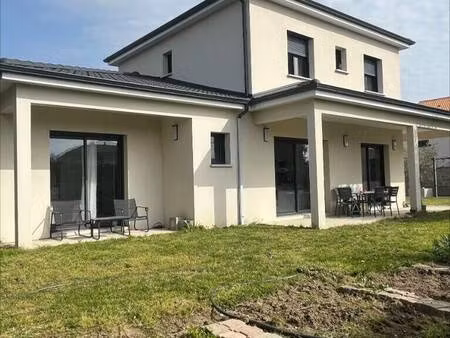 square habitat tain l hermitage