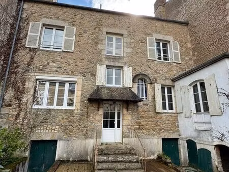 maison 8 pièces 220 m²