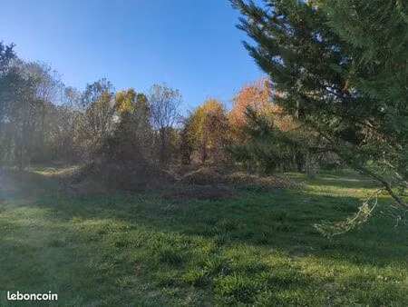terrain en bord de vidourle