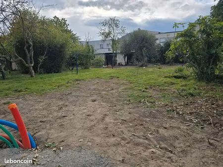 vends terrain constructible - ponts de cé