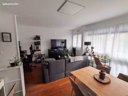 appartement avec vue dégagée  proche centre et sans travaux