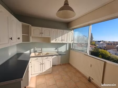 appartement 3 pièces 73 m² à la limite de charnay les mâcon