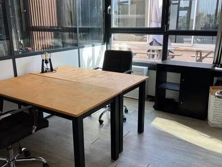 06 bureau à louer avec parking devant accès a8