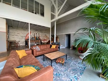 grande maison 8 pièces - 260m² utiles  angers gare