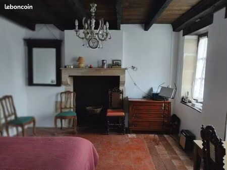 a vendre: a nolay - 23 km de nevers ancienne fermette de 1835  rénovée 2 chambres  salle d