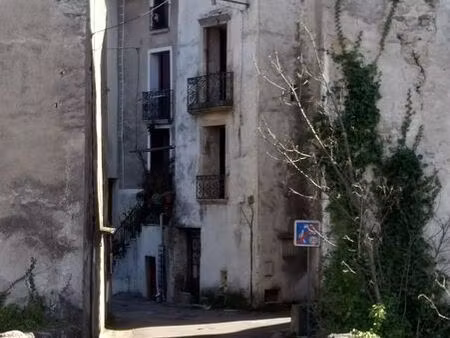 maison de ville 5 niveaux  vues cévennes  le vigan & rivière dt accès à qq pas. sans ext. 
