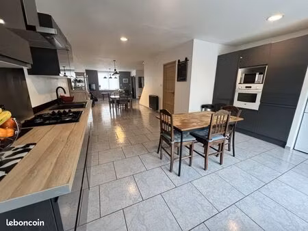 maison 4 pièces 131 m²