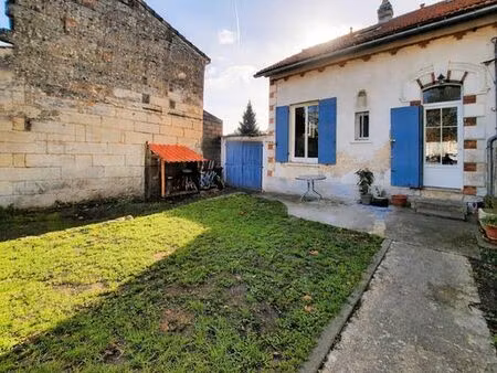 maison 50 m² rénovée avec jardin  garage et cave – saintes