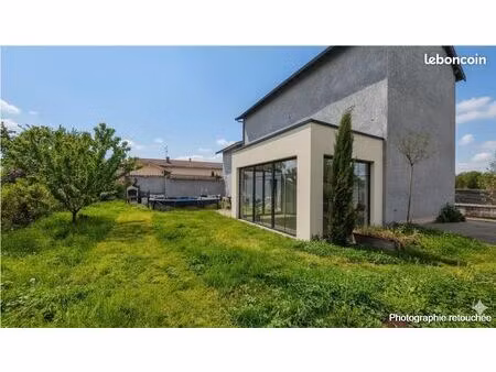 maison 6 pièces 187 m²