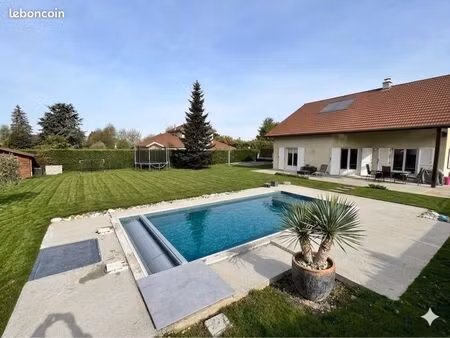 maison coup de cœur avec piscine et 1000m2 de terrain