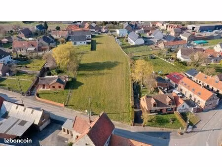 terrain 831 m² cuvillers