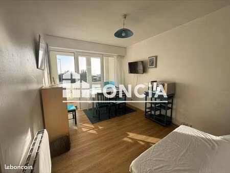 studio 1 pièce 24 m²