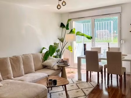 t2 meublé avec jardin 120 m² + parking – le bourget – 1200 cc