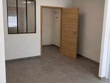 à vendre local professionnel 21 m²