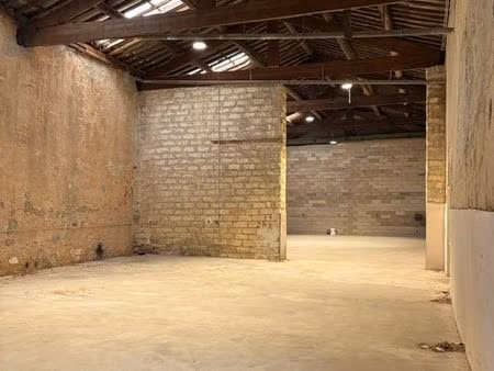 a louer local pour stockage