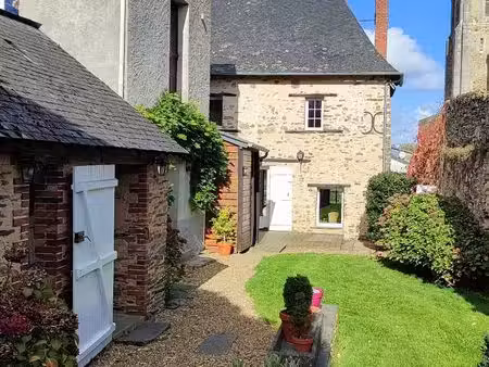 maison 7 pièces 198 m²