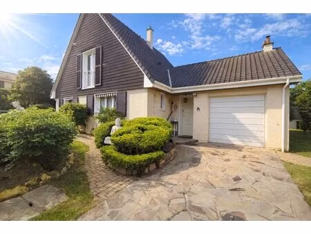 maison de 5 pièces de 112 m² à saint-fargeau-ponthierry