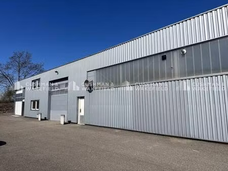 local d'activités à louer