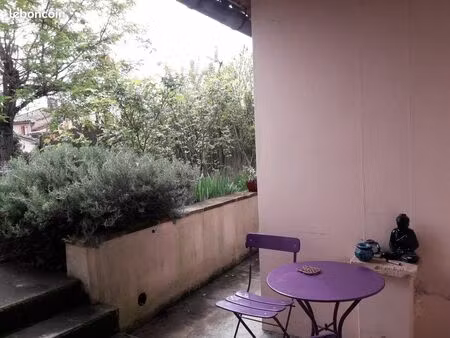 location maison de village t3 coeur rabastens