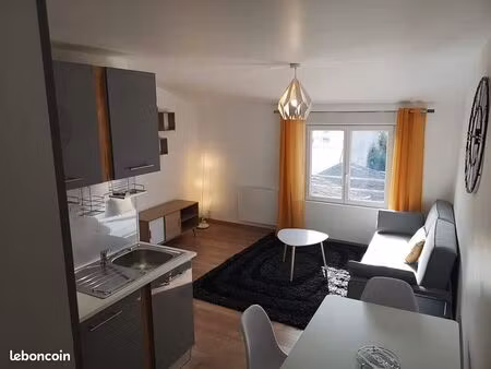 loue t3 meublé centre-ville