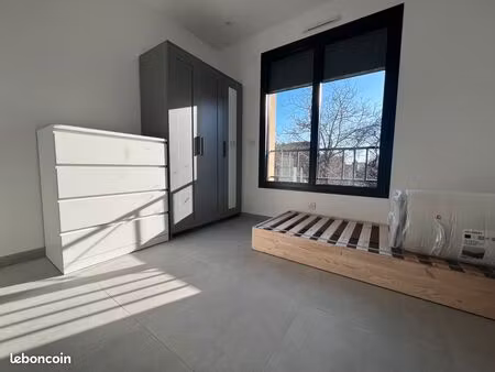 appartement f1 neuf avec jardin  à deux pas du rer a houilles