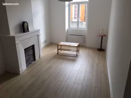 location t2 44m2 centre-ville