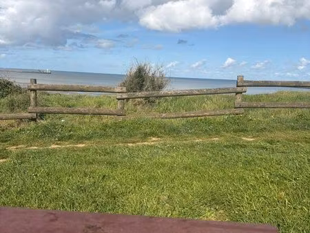 fond commerce carroserie