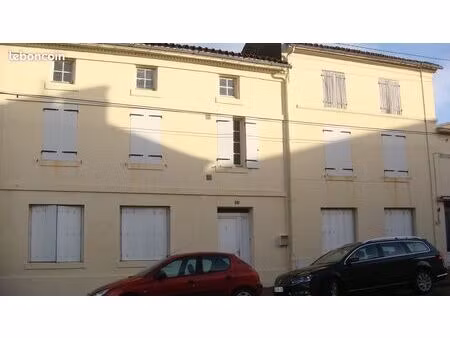 vend maison de ville sans jardin avec courette