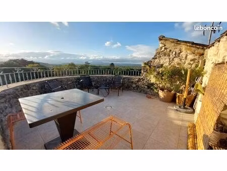 maison de village sauzet