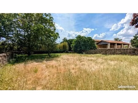 terrain 500 m² mougon