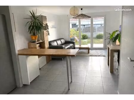 maison t3 meublée avec jardin en résidence – disponible 1er mai
