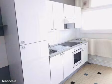 appartement 40m2 + balcon + cellier montplaisir