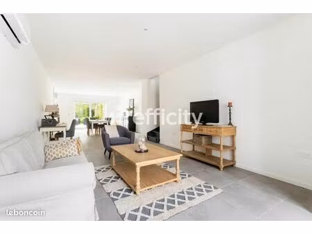 maison de ville 8 pièces 280 m²