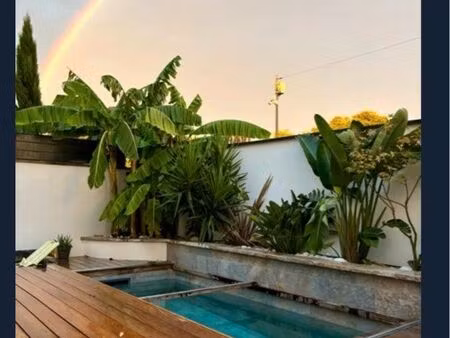 maison individuelle avec piscine