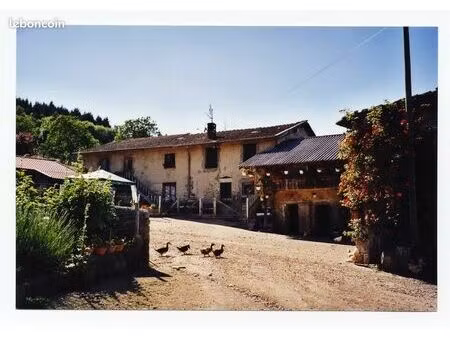 grande maison d'habitation