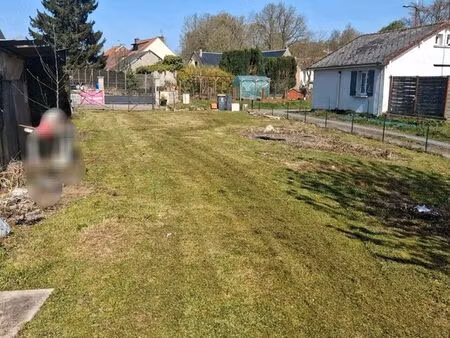 vends terrain constructible viabilisé