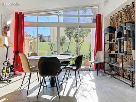 appartement 500 m plage  jardin et parking