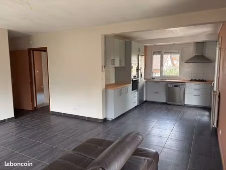 appartement 3 pièces + cuisine 65 m2