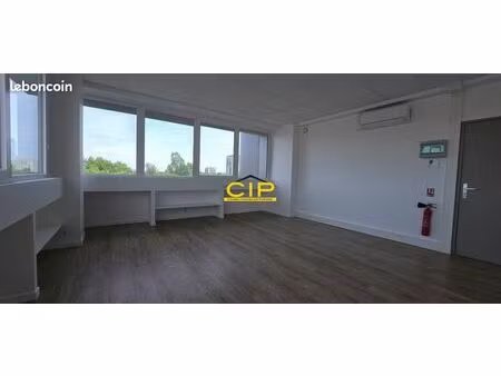 bureaux 56 m² rosny-sous-bois
